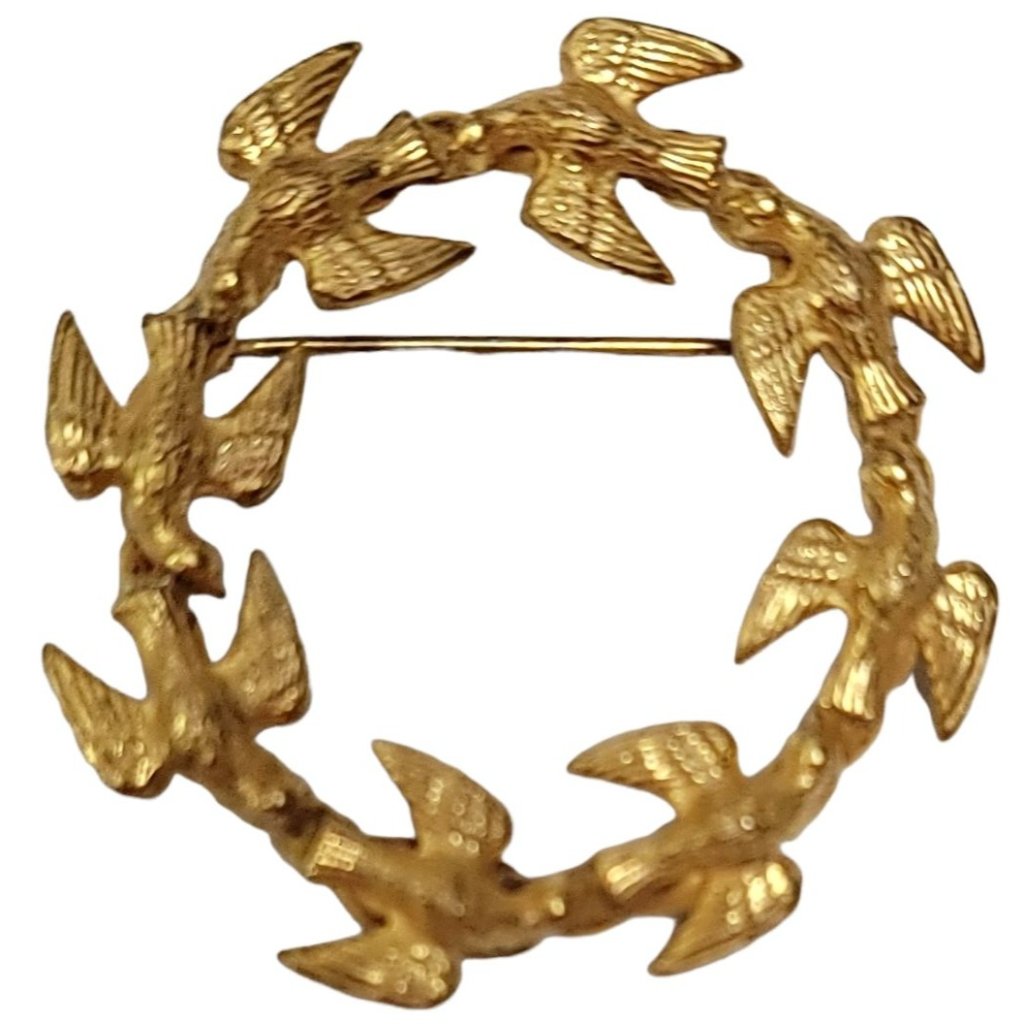 Mma Metropolitan Museum Of Art 1994 Dove Bird In Flight Round Wreath Brooch